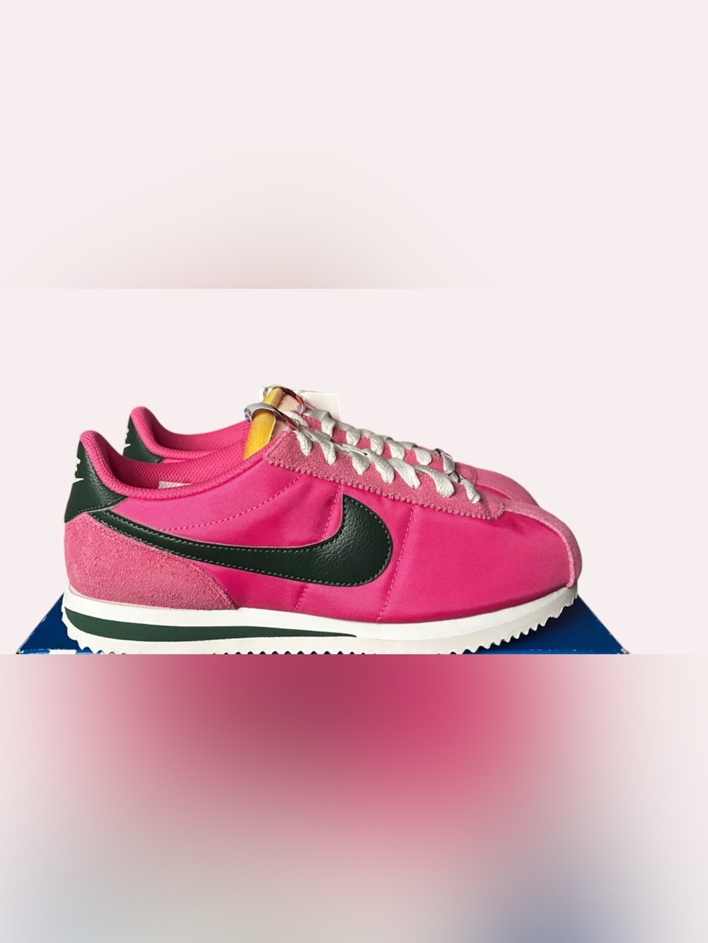 Nike Women's Cortez Shoes Size 7 Women Pinksicle Fir NWT